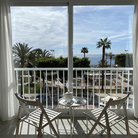 Apartamento 2 Habitaciones Frontal Al Mar 3 Torre Del Mar Exteriör bild