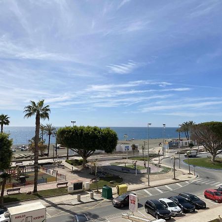 Apartamento 2 Habitaciones Frontal Al Mar 3 Torre Del Mar Exteriör bild