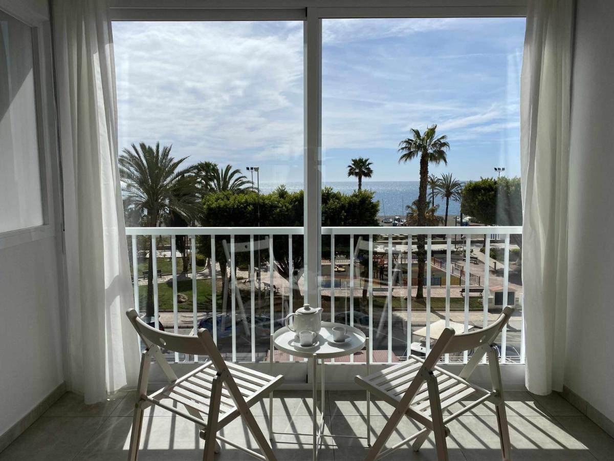 Apartamento 2 Habitaciones Frontal Al Mar 3 Torre Del Mar Exteriör bild