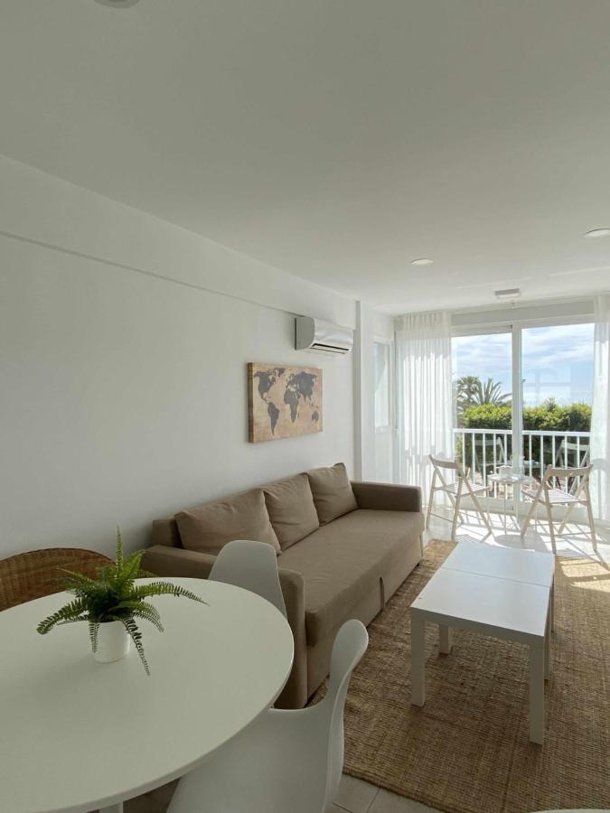 Apartamento 2 Habitaciones Frontal Al Mar 3 Torre Del Mar Exteriör bild