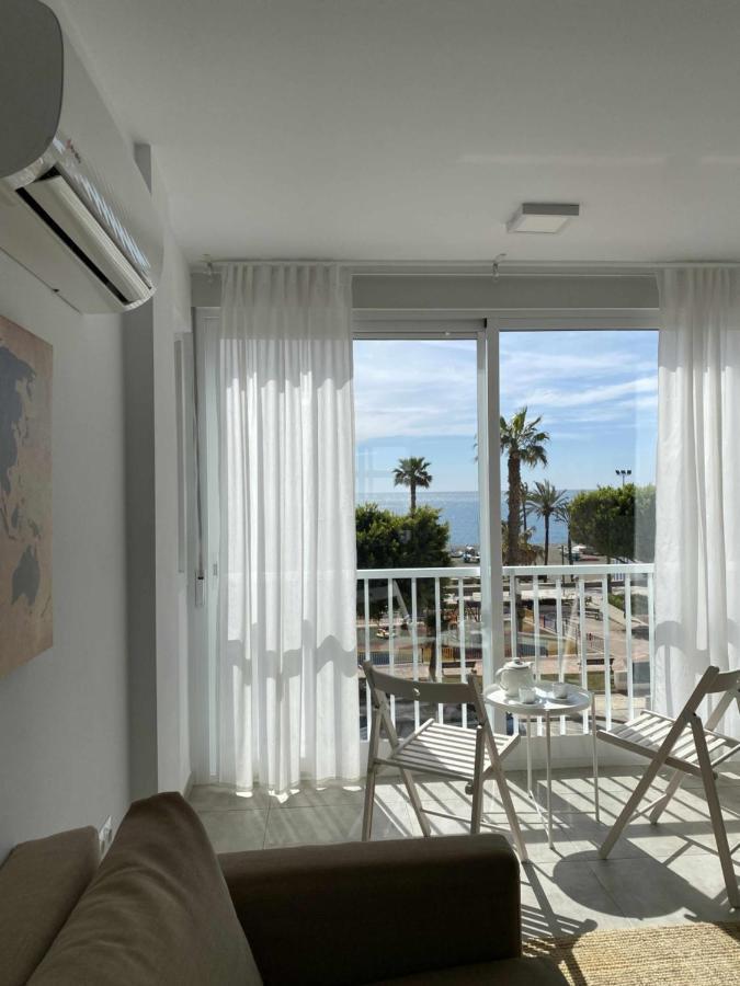 Apartamento 2 Habitaciones Frontal Al Mar 3 Torre Del Mar Exteriör bild