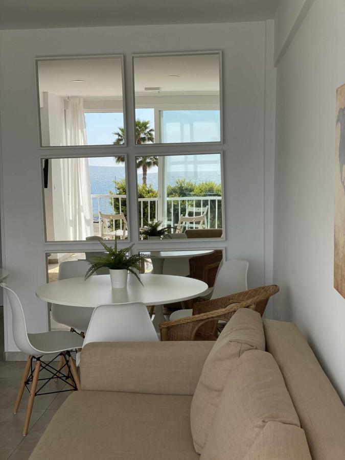 Apartamento 2 Habitaciones Frontal Al Mar 3 Torre Del Mar Exteriör bild