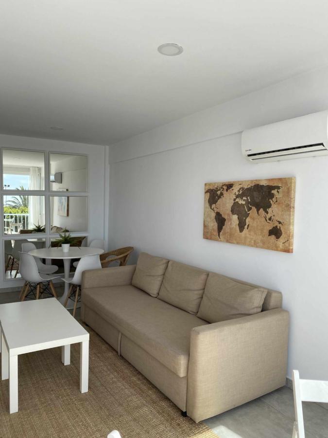 Apartamento 2 Habitaciones Frontal Al Mar 3 Torre Del Mar Exteriör bild